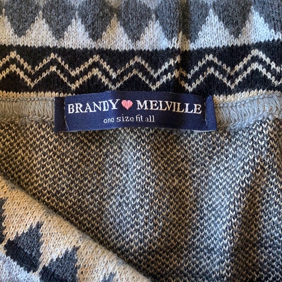 🆕 Brandy Melville Knit Mini Skirt - Picture 3 of 4